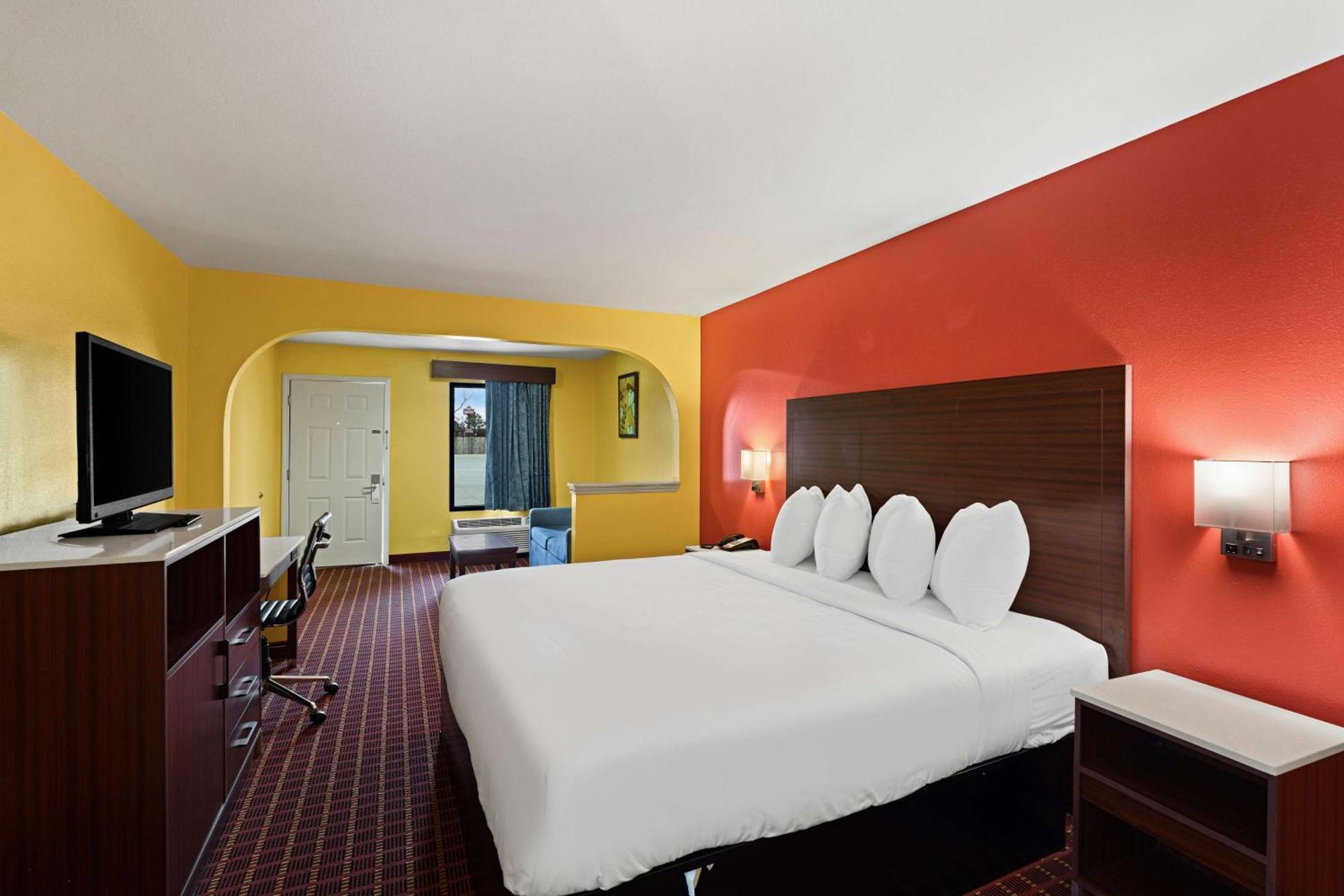 Legacy Inn & Suites Gulfport Exterior photo